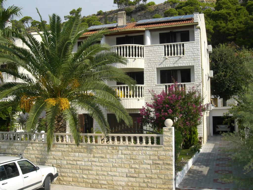 Studio Apartmani Topic Omis Exterior photo