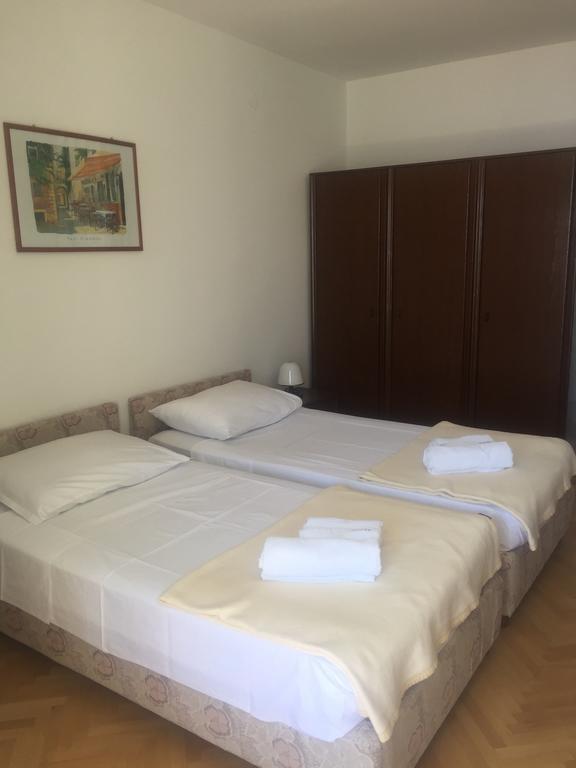 Studio Apartmani Topic Omis Exterior photo